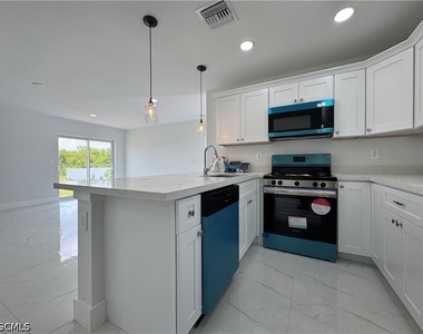 3015 4th Street Sw - Photo Thumbnail 17