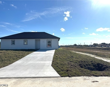 3015 4th Street Sw - Photo Thumbnail 3