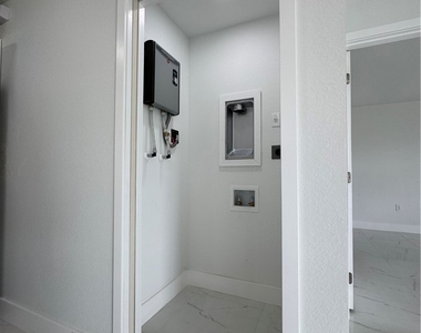 3015 4th Street Sw - Photo Thumbnail 15