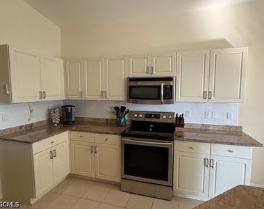 11807 Bayport Lane - Photo Thumbnail 11