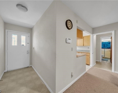 836 Sw Trafalgar Parkway - Photo Thumbnail 7