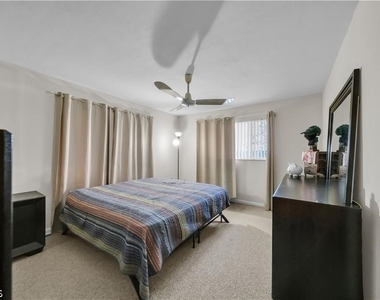 836 Sw Trafalgar Parkway - Photo Thumbnail 9
