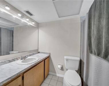 836 Sw Trafalgar Parkway - Photo Thumbnail 11