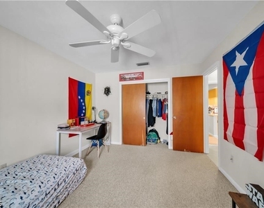 836 Sw Trafalgar Parkway - Photo Thumbnail 10