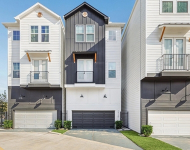 2826 Versailles Oak Lane - Photo Thumbnail 1