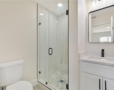 4733 28th Street Sw - Photo Thumbnail 8