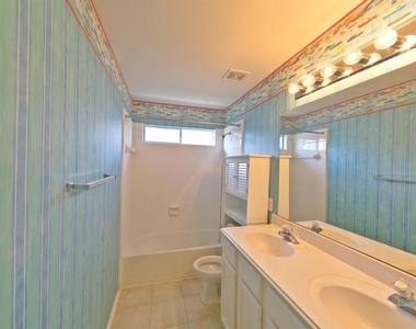 407 Groveton Ridge Lane - Photo Thumbnail 23
