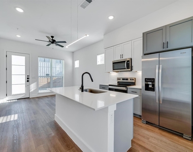 1601-614 Mustang Drive - Photo Thumbnail 7