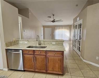 4316 9th Street W - Photo Thumbnail 2