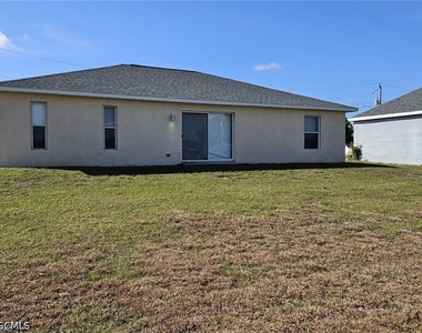 4316 9th Street W - Photo Thumbnail 10