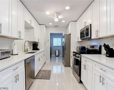 1140 29th Street Sw - Photo Thumbnail 12