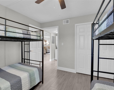 16380 Dublin Circle - Photo Thumbnail 18