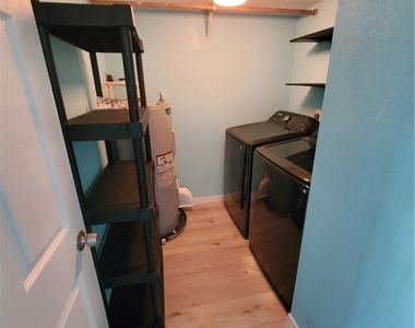 1055 Palm Avenue - Photo Thumbnail 25