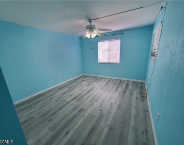 1055 Palm Avenue - Photo Thumbnail 28