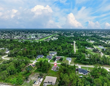738 Sunrirse Boulevard - Photo Thumbnail 4