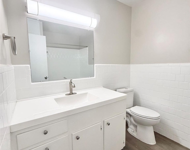 500 Willow Drive - Photo Thumbnail 11