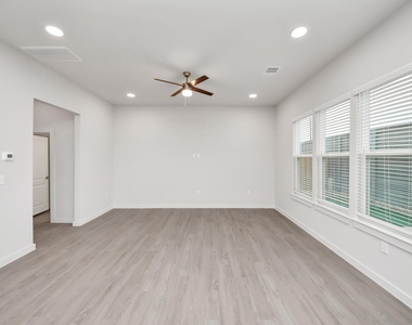 7411 Leighton Meadow Lane - Photo Thumbnail 20