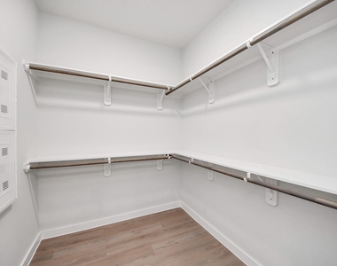 7411 Leighton Meadow Lane - Photo Thumbnail 34