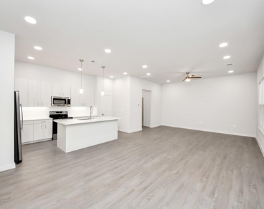 7411 Leighton Meadow Lane - Photo Thumbnail 18