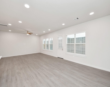 7411 Leighton Meadow Lane - Photo Thumbnail 19