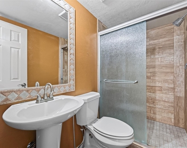 33618 Falcon Spring Street - Photo Thumbnail 15