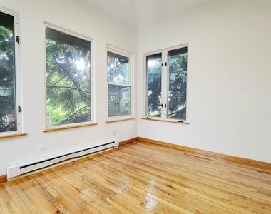 86 E Fort Lee - Photo Thumbnail 6