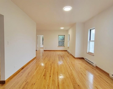 86 E Fort Lee - Photo Thumbnail 5