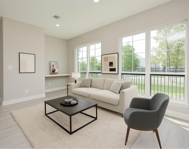 149 S 66 Street - Photo Thumbnail 4