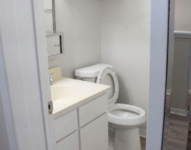 12900 Walden Road - Photo Thumbnail 9