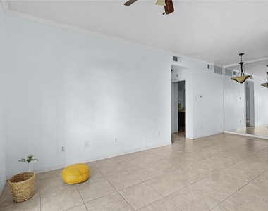 10051 Westpark Drive - Photo Thumbnail 12