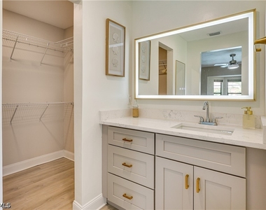 6030 Perthshire Lane - Photo Thumbnail 20