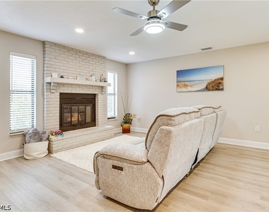 6030 Perthshire Lane - Photo Thumbnail 12