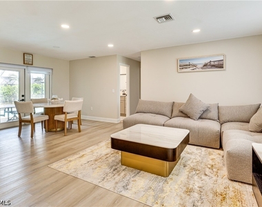 6030 Perthshire Lane - Photo Thumbnail 4