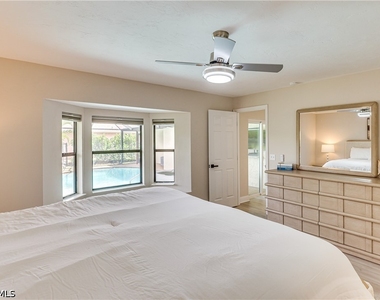 6030 Perthshire Lane - Photo Thumbnail 18