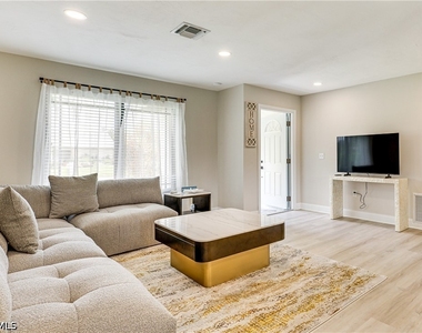 6030 Perthshire Lane - Photo Thumbnail 2