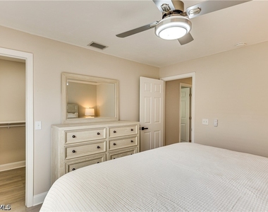 6030 Perthshire Lane - Photo Thumbnail 23