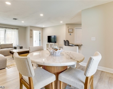 6030 Perthshire Lane - Photo Thumbnail 9