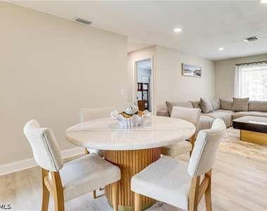 6030 Perthshire Lane - Photo Thumbnail 8
