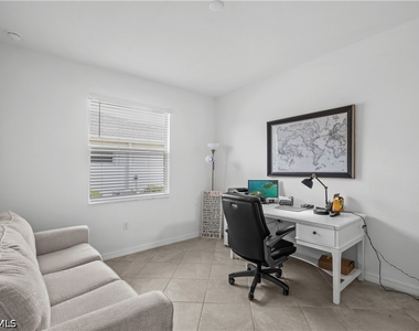 2180 Dragonfruit Way - Photo Thumbnail 11