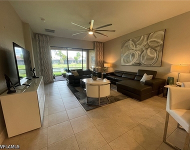 13548 Coronado Drive - Photo Thumbnail 7