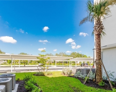 18411 Copperhead Court N - Photo Thumbnail 30