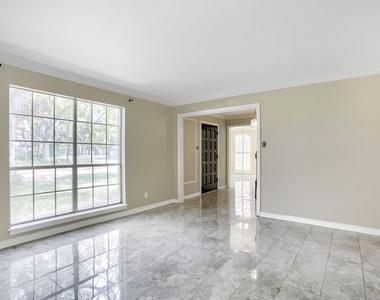 10903 Tupper Lake Drive - Photo Thumbnail 5
