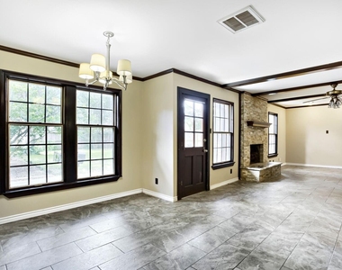 10903 Tupper Lake Drive - Photo Thumbnail 11