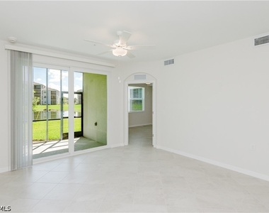 18411 Copperhead Court N - Photo Thumbnail 4