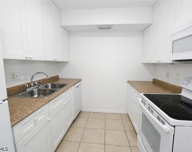 2828 Jackson Street - Photo Thumbnail 2
