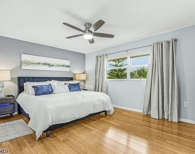 600 Valley Stream Drive - Photo Thumbnail 10