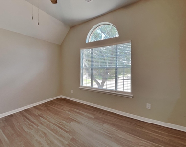 4811 Beaver Pond Circle - Photo Thumbnail 15