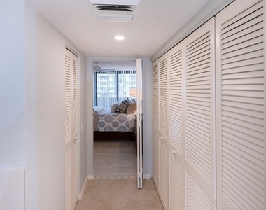 4001 Gulf Shore Boulevard N - Photo Thumbnail 14