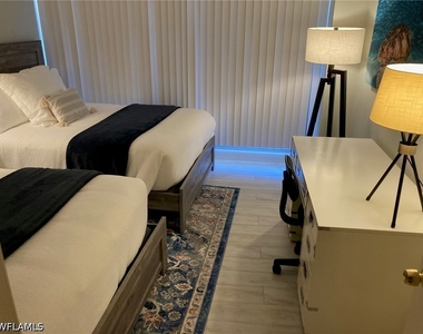 4001 Gulf Shore Boulevard N - Photo Thumbnail 16