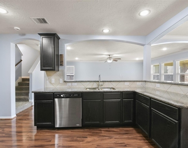 11711 Red Hummingbird Drive - Photo Thumbnail 34